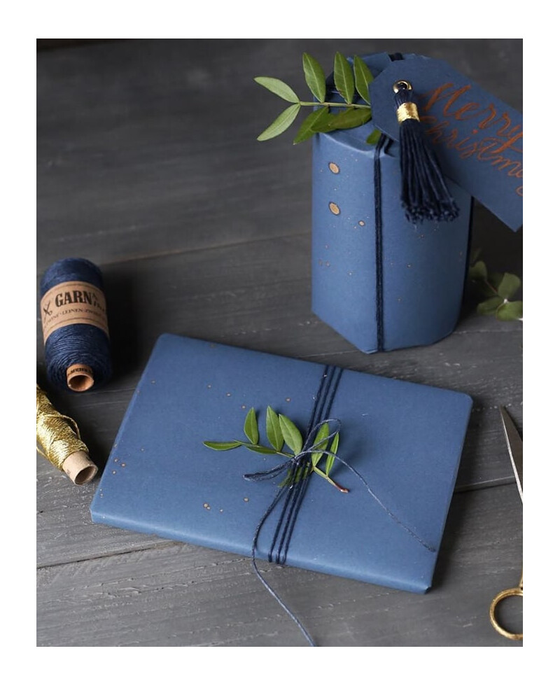 Marineblaues Seil zum Verpacken von Geschenken Marineblaues Seil zum Verpacken von Geschenken