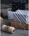 Cordel rosa empolvado para packaging