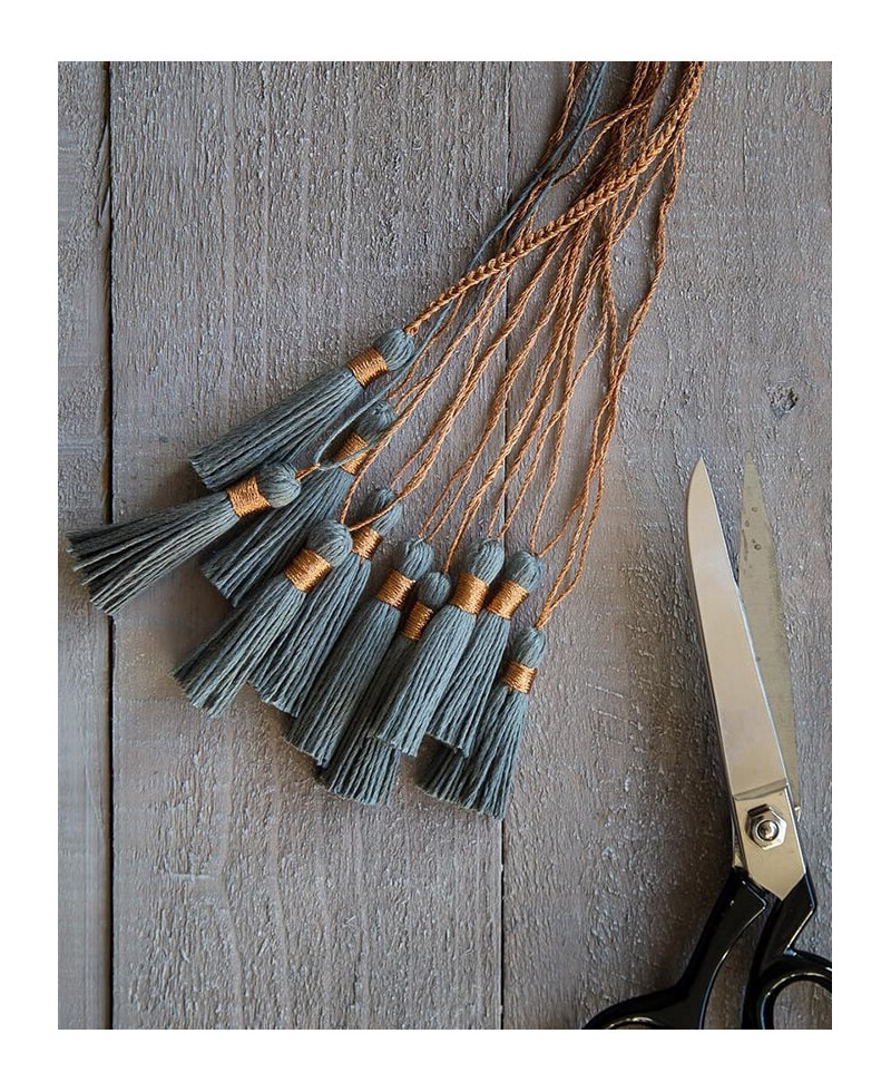 Filato grigio per decorazione Filato grigio per decorazione