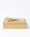 Papel de embrulho dourado