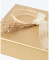 Papel de regalo dorado