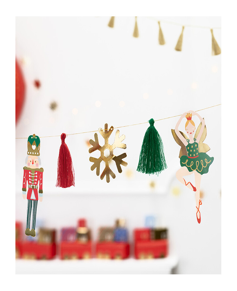 Nutcracker paper garland Nutcracker paper garland