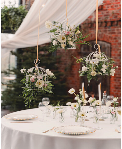 Guirlandas de folhas para decoração de eventos
