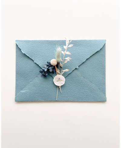 Sealing wax seals decorated with dried flowers