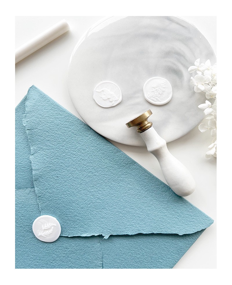 Base for making sealing seals
