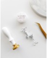 Fiocchi d'argento per decorare i francobolli