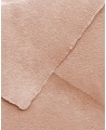 Envelopes rosa em pó feitos à mão para casamentos
