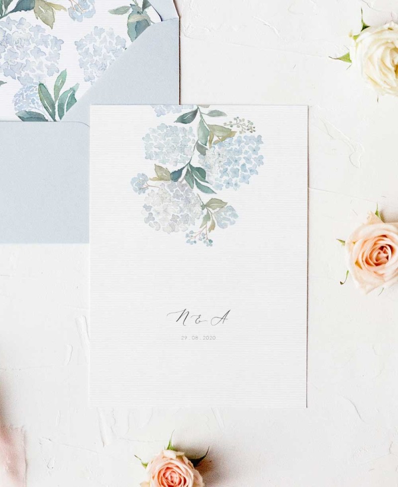Einladung mit blauen Hortensien zur Hochzeit Einladung mit blauen Hortensien zur Hochzeit