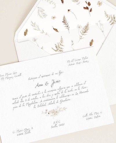 Classic and beautiful wedding stationery