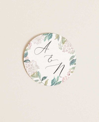Round stickers for wedding details, pink hydrangeas