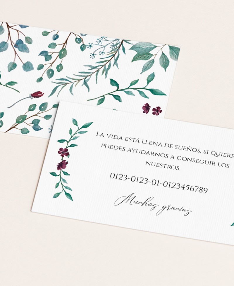Stichworte: elegante Hochzeitslisten, Eukalyptus und Rosen