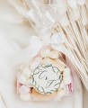 Pegatina redonda con iniciales para bodas bonitas olivo