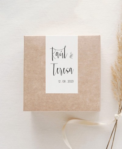 Pegatina rectangular vertical para regalos de boda minimalistas