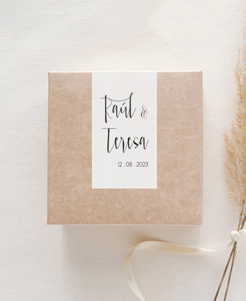 Vertical rectangular sticker for minimalist wedding gifts Vertical rectangular sticker for minimalist wedding gifts