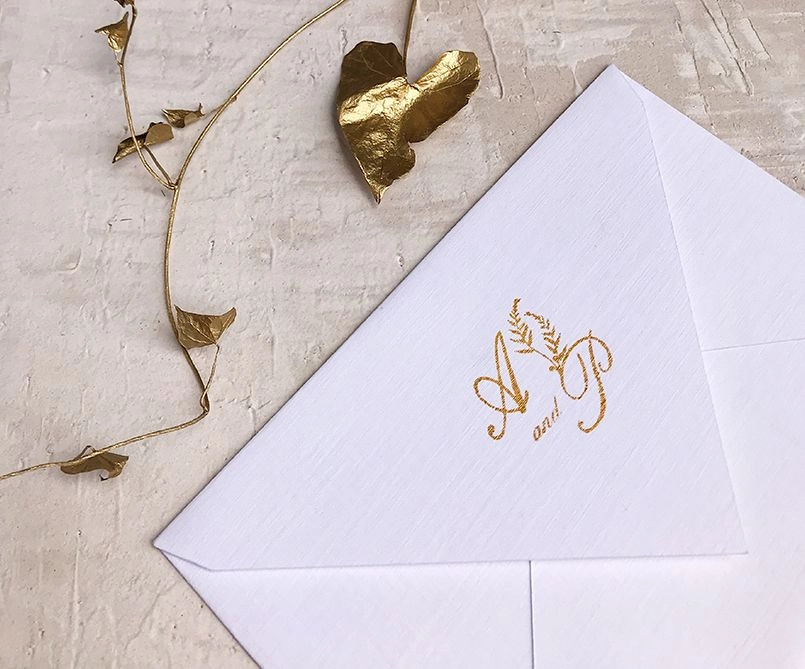 Sello de boda detalles dorados Marmarina